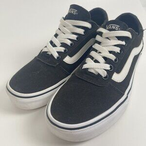 ~Used~ Vans Women size 7.5 M Atwood Low Black and White